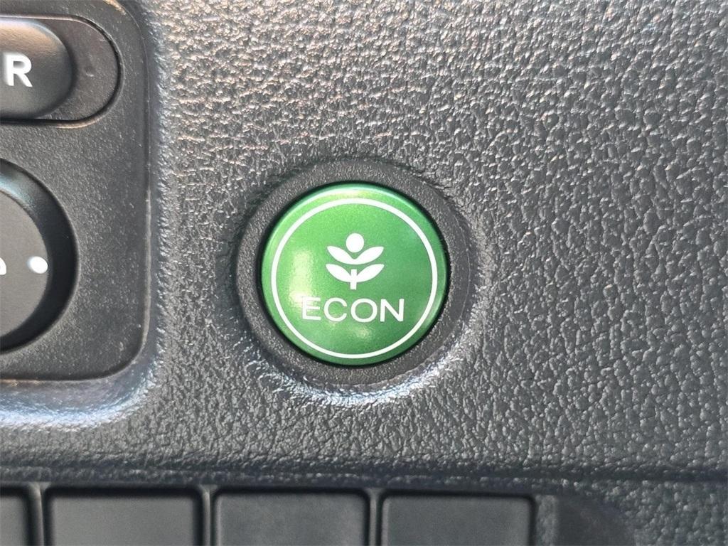 used 2022 Honda Pilot car, priced at $34,997