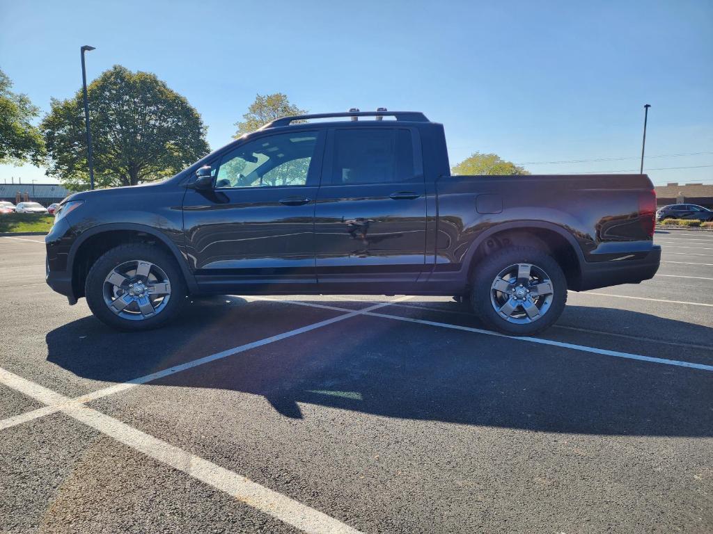 new 2025 Honda Ridgeline car, priced at $46,575