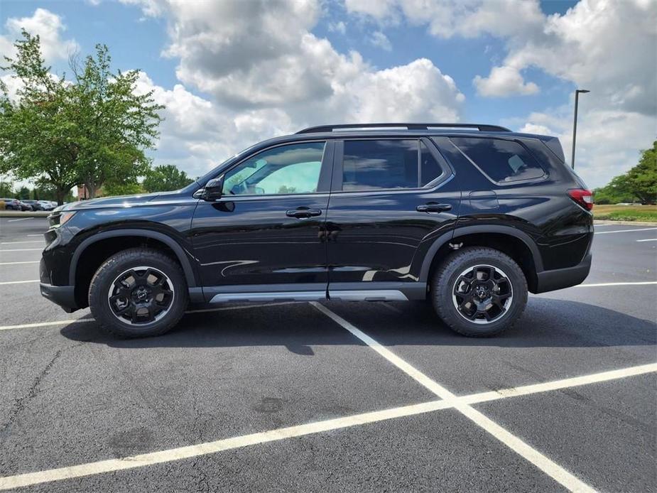 new 2025 Honda Pilot car, priced at $51,995