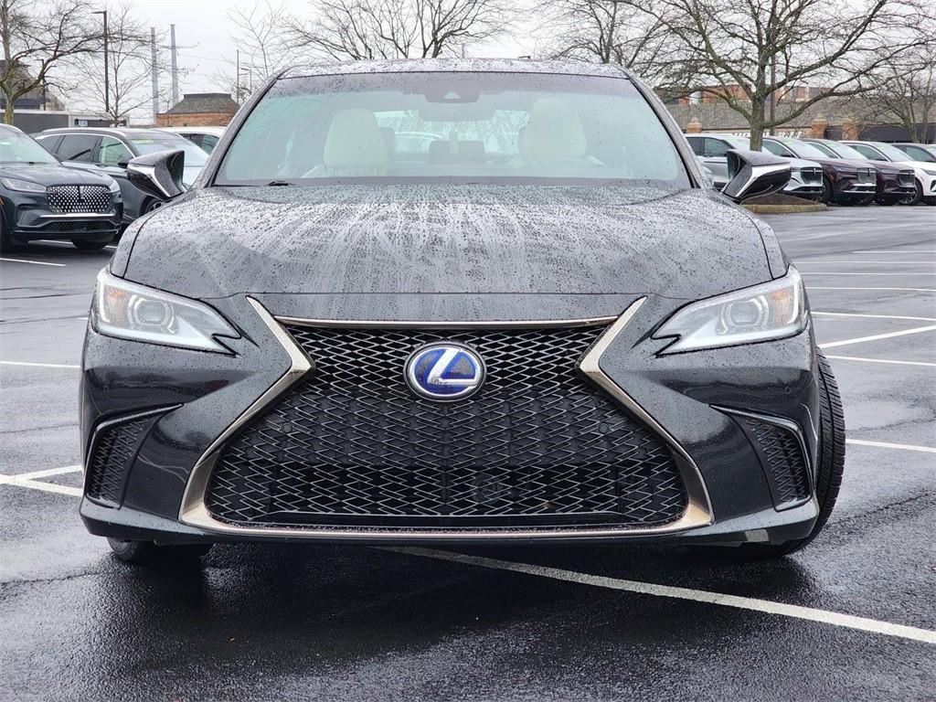 used 2022 Lexus ES 300h car, priced at $32,227