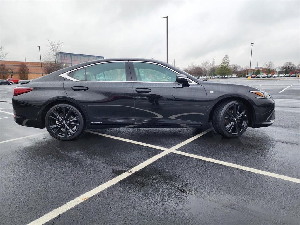 used 2022 Lexus ES 300h car, priced at $32,227