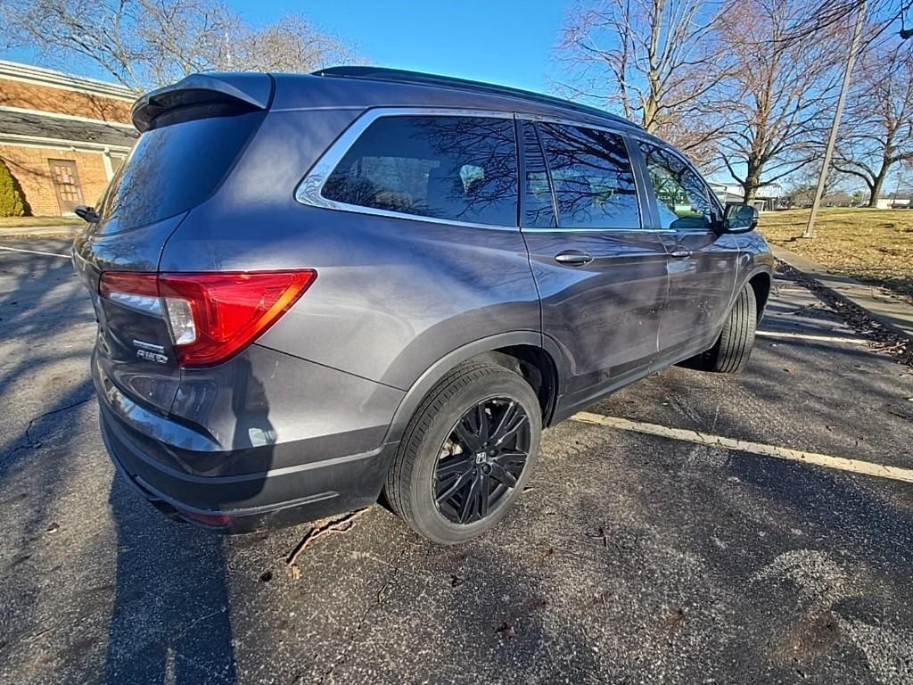 used 2021 Honda Pilot car, priced at $32,117