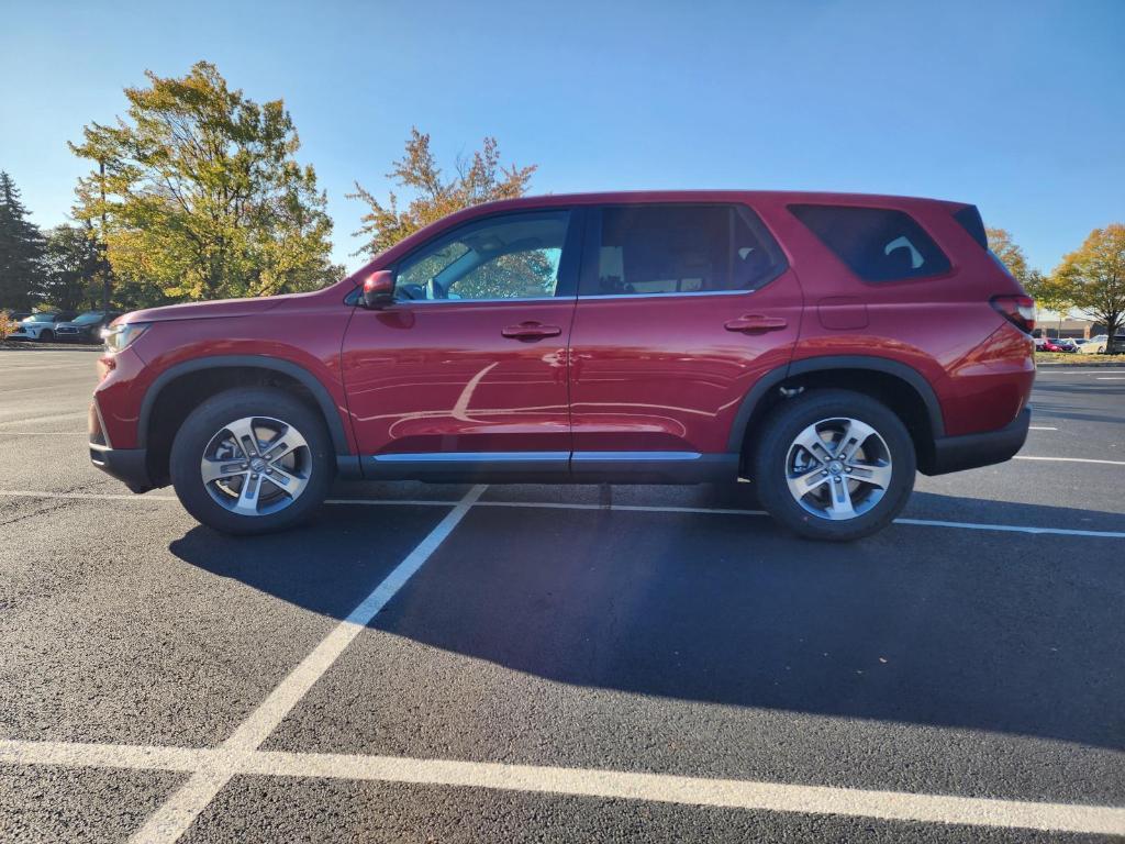 new 2025 Honda Pilot car, priced at $47,450