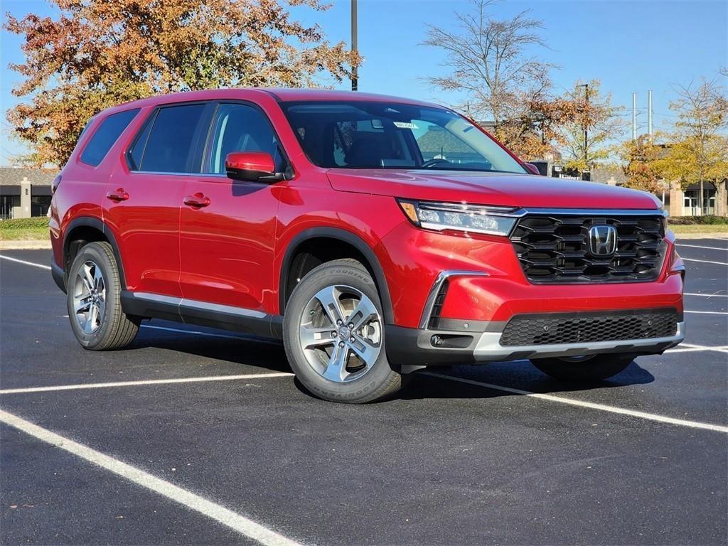 new 2025 Honda Pilot car, priced at $46,950