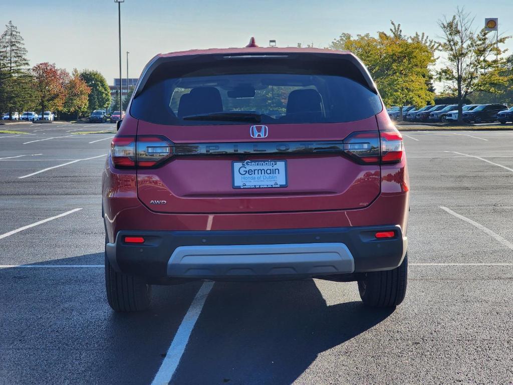 new 2025 Honda Pilot car, priced at $47,450