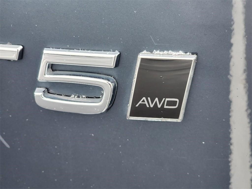 used 2022 Volvo XC40 car, priced at $25,557