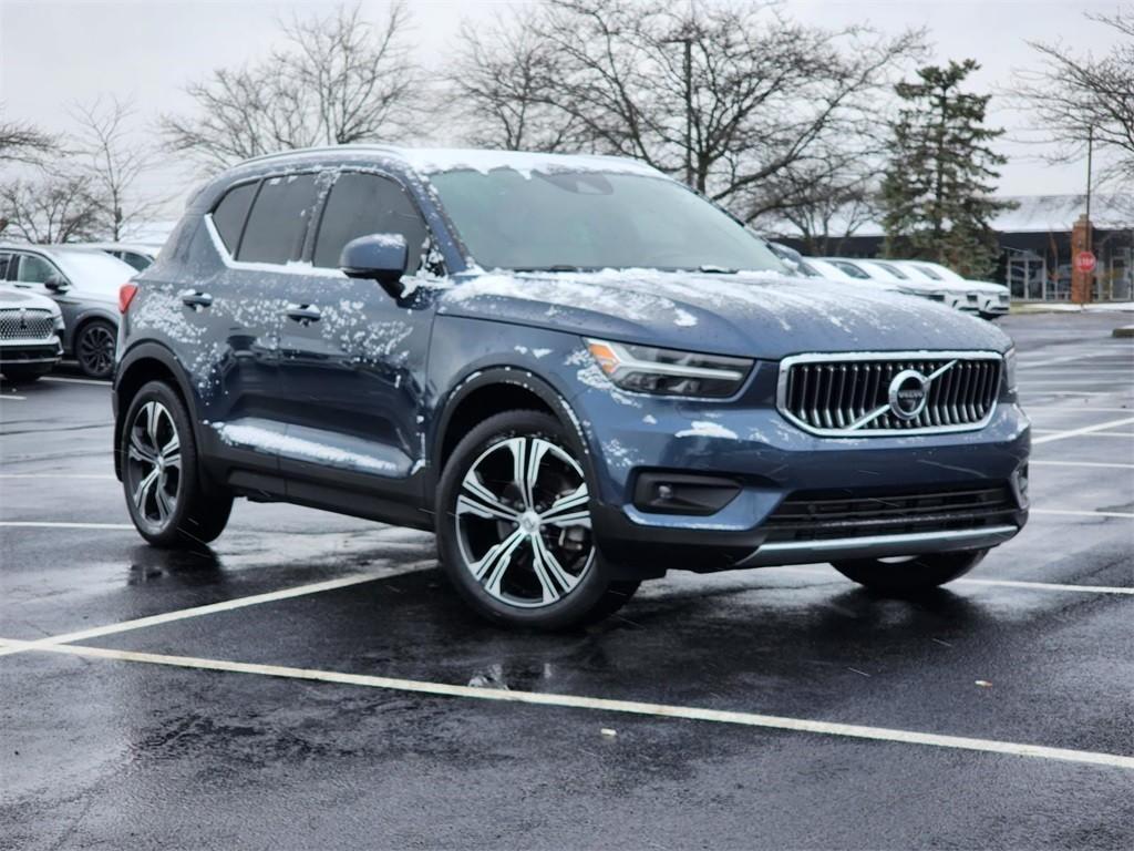 used 2022 Volvo XC40 car, priced at $25,557