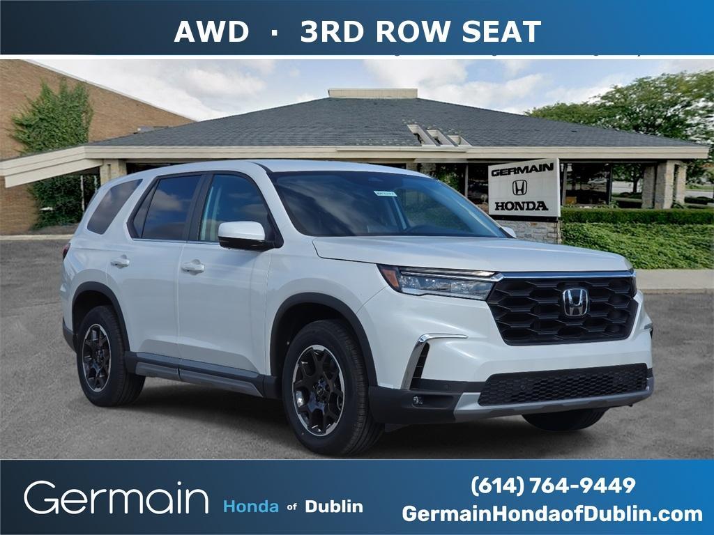 new 2025 Honda Pilot car, priced at $49,450