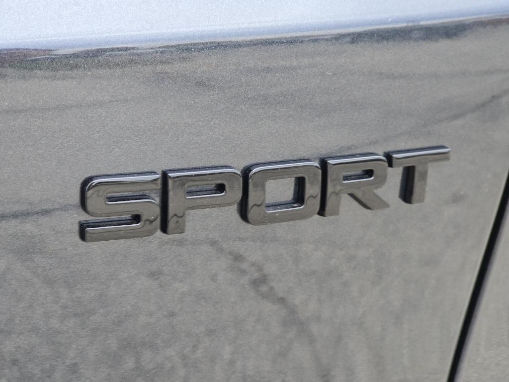 new 2026 Honda CR-V Hybrid car, priced at $41,575