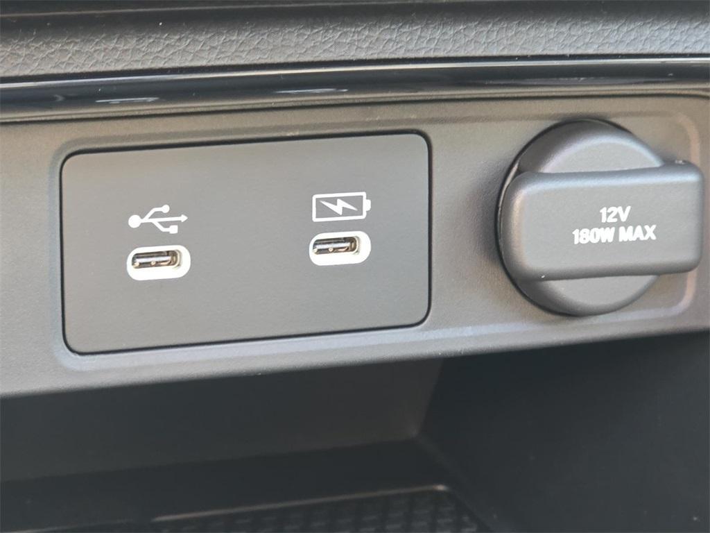 new 2026 Honda CR-V Hybrid car, priced at $40,705