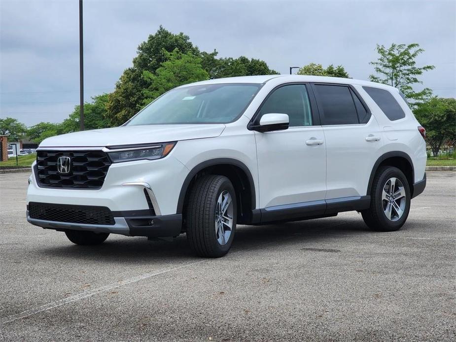 new 2025 Honda Pilot car, priced at $47,150