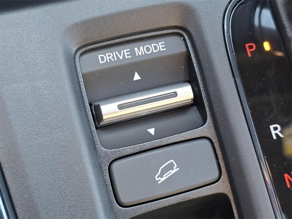 new 2026 Honda CR-V Hybrid car, priced at $39,750