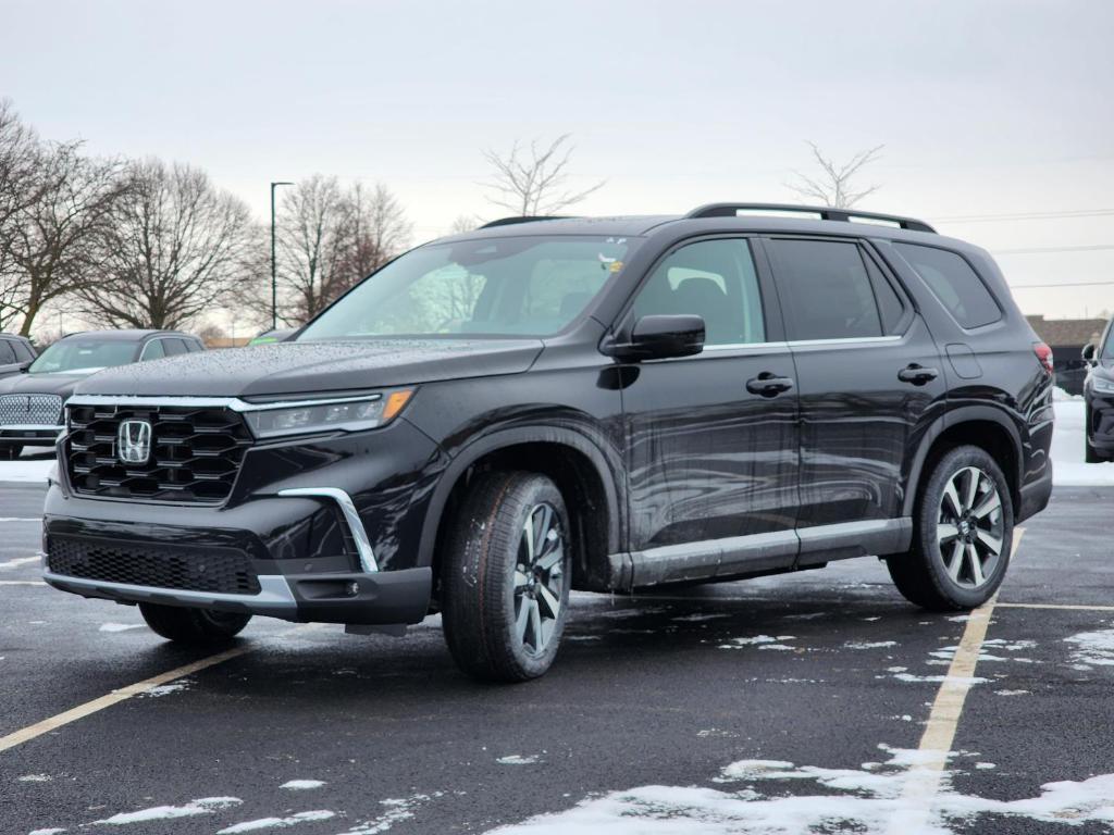 new 2025 Honda Pilot car, priced at $50,995