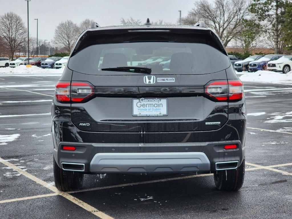 new 2025 Honda Pilot car, priced at $50,995