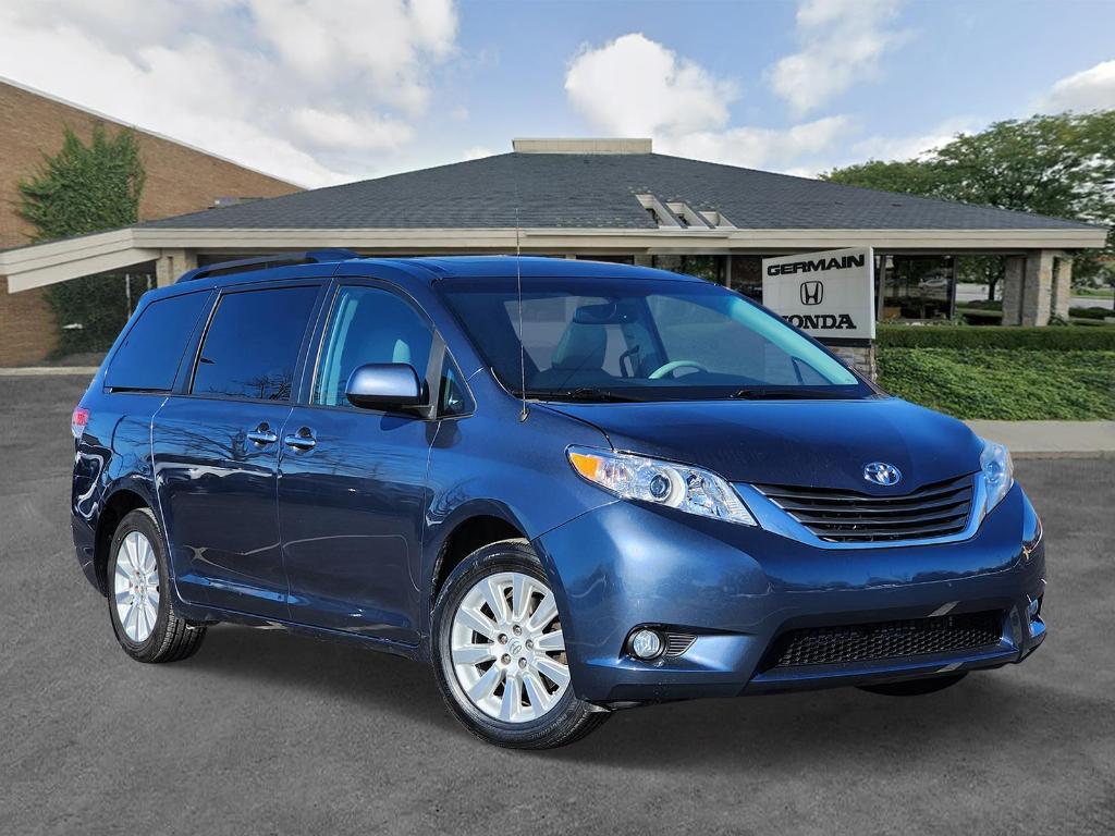 used 2014 Toyota Sienna car, priced at $11,617