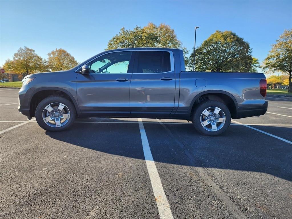 new 2025 Honda Ridgeline car, priced at $43,875