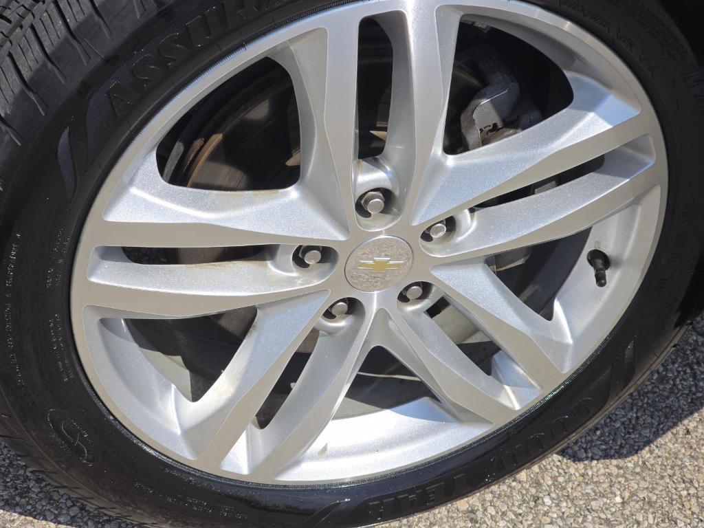 used 2020 Chevrolet Equinox car, priced at $20,264