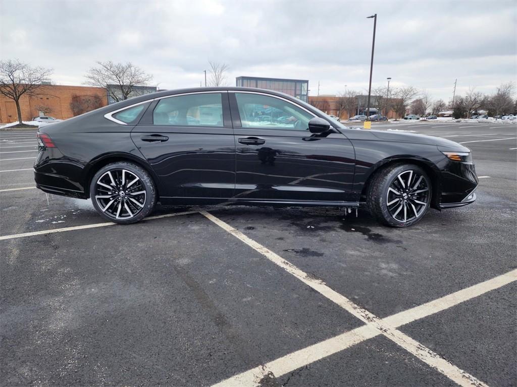 new 2025 Honda Accord Hybrid car, priced at $40,450