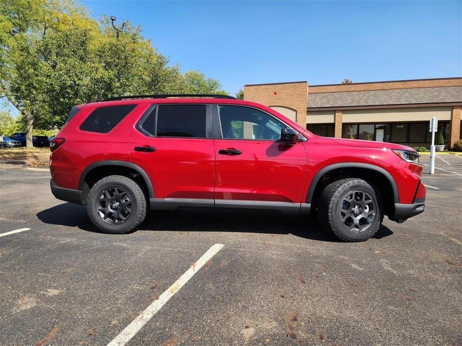 new 2025 Honda Pilot car, priced at $50,950