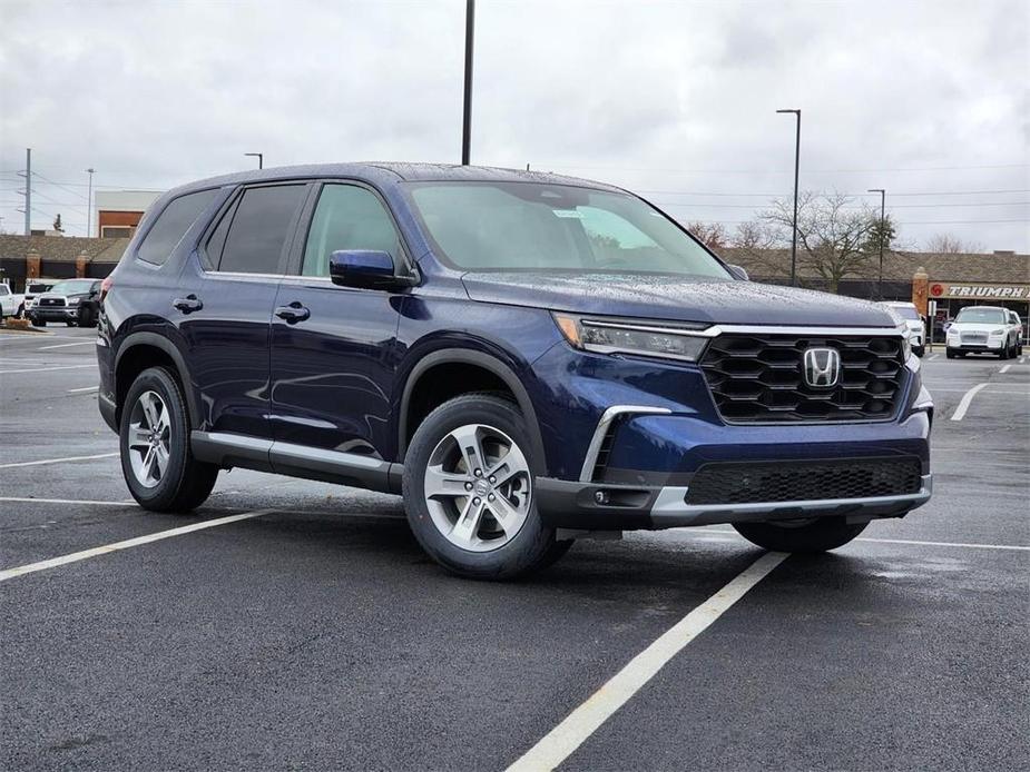 new 2025 Honda Pilot car, priced at $47,725