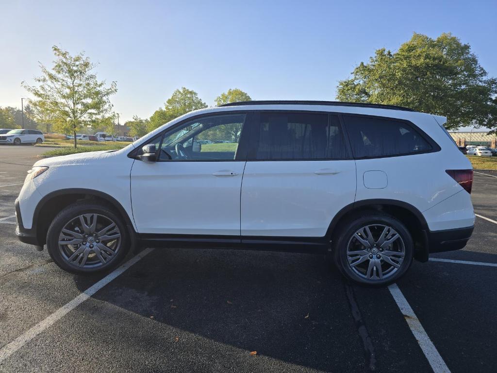 used 2022 Honda Pilot car, priced at $29,797