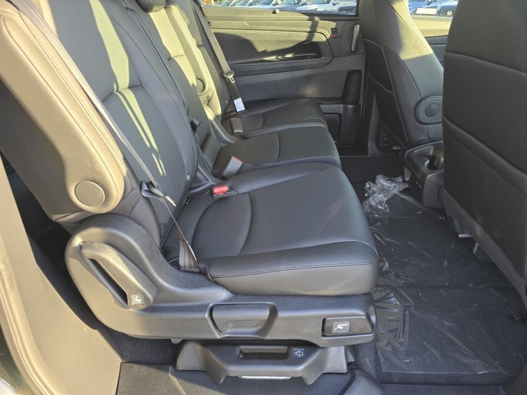 new 2026 Honda Odyssey car, priced at $44,290