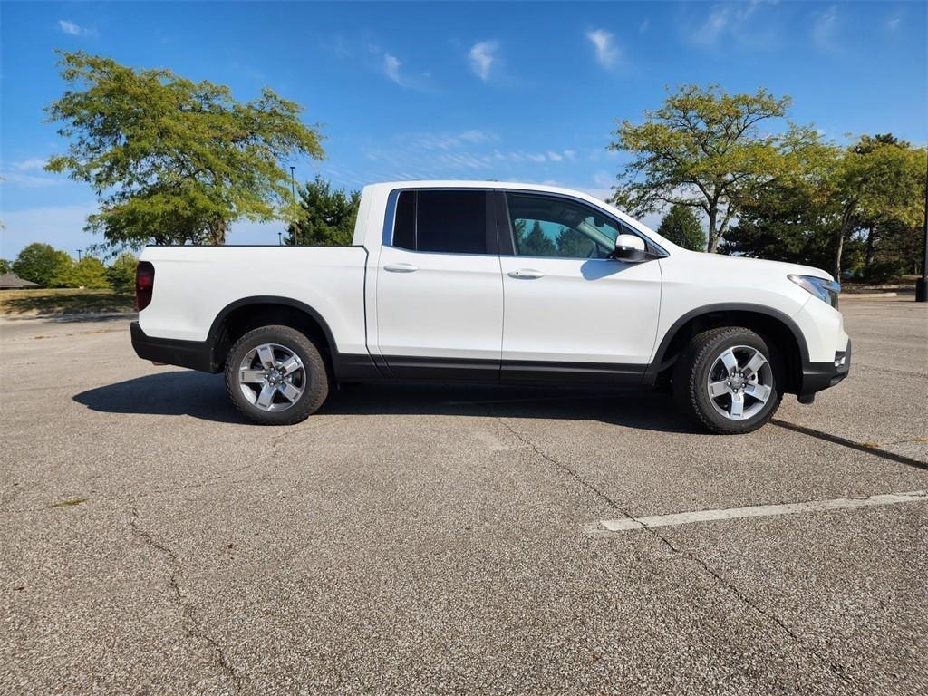 new 2025 Honda Ridgeline car, priced at $44,330