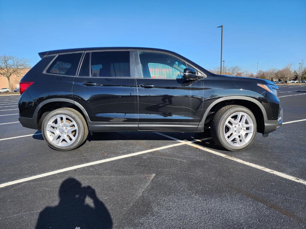 new 2025 Honda Passport car, priced at $43,795