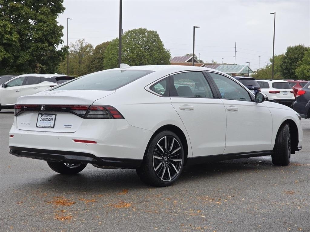 new 2025 Honda Accord Hybrid car, priced at $40,699