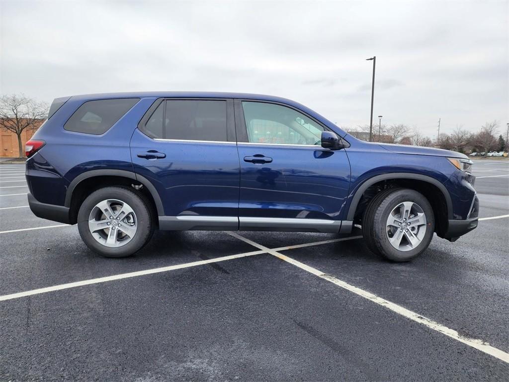 new 2025 Honda Pilot car, priced at $47,745