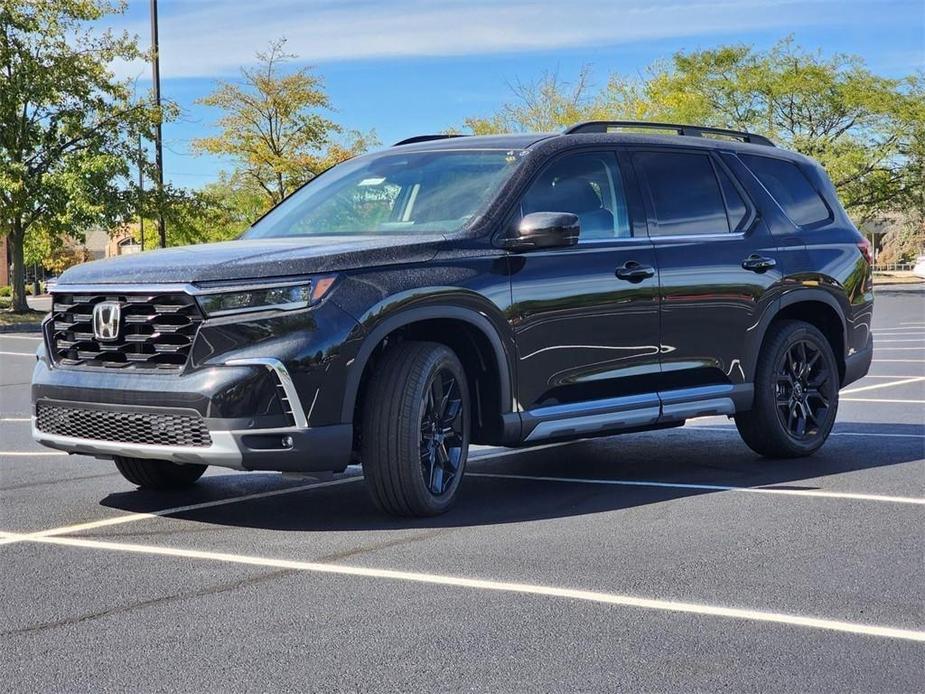 new 2025 Honda Pilot car, priced at $53,525