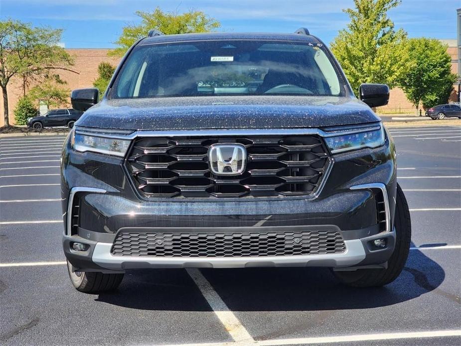 new 2025 Honda Pilot car, priced at $53,525