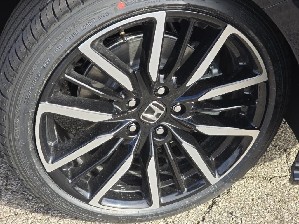 new 2025 Honda Accord Hybrid car, priced at $40,495