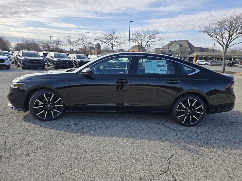 new 2025 Honda Accord Hybrid car, priced at $40,495