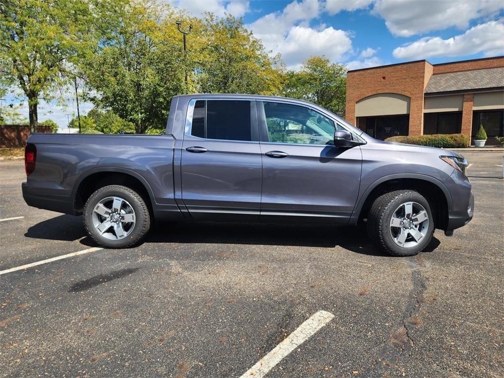 new 2025 Honda Ridgeline car, priced at $44,375