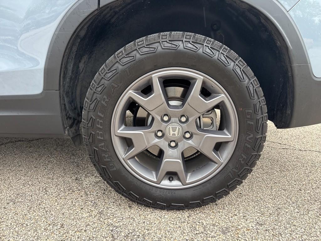 used 2024 Honda Passport car, priced at $40,000