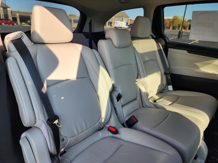 new 2025 Honda Odyssey car, priced at $43,315