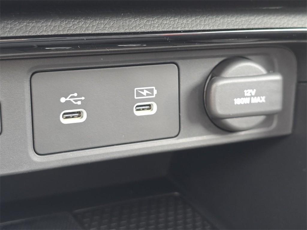 new 2026 Honda CR-V Hybrid car, priced at $43,645
