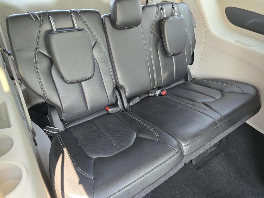 used 2023 Chrysler Pacifica car, priced at $23,557