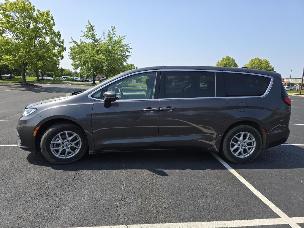 used 2023 Chrysler Pacifica car, priced at $23,557