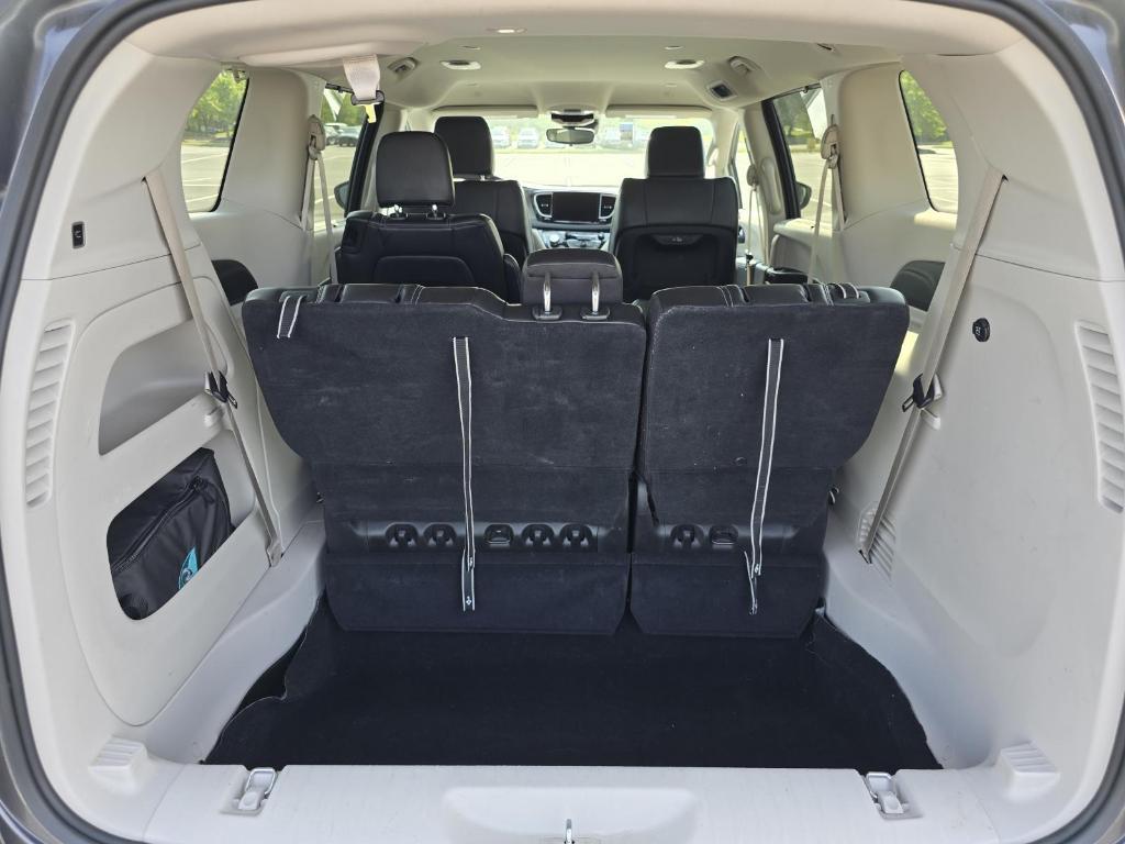 used 2023 Chrysler Pacifica car, priced at $23,557