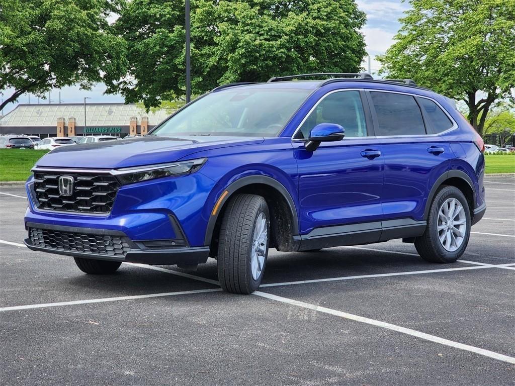 used 2023 Honda CR-V car, priced at $32,000