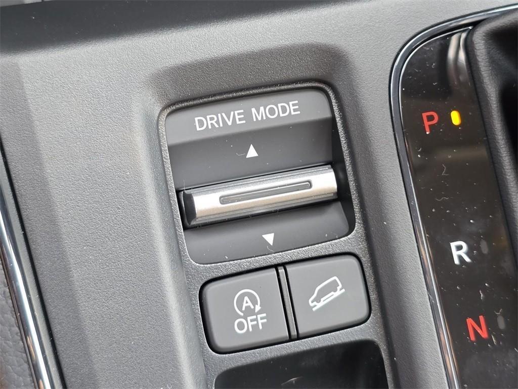 new 2025 Honda CR-V car, priced at $32,995