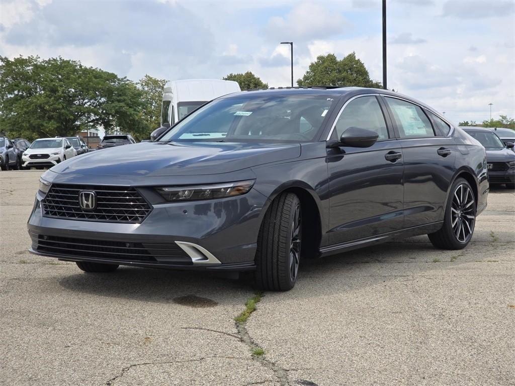 new 2025 Honda Accord Hybrid car, priced at $40,450
