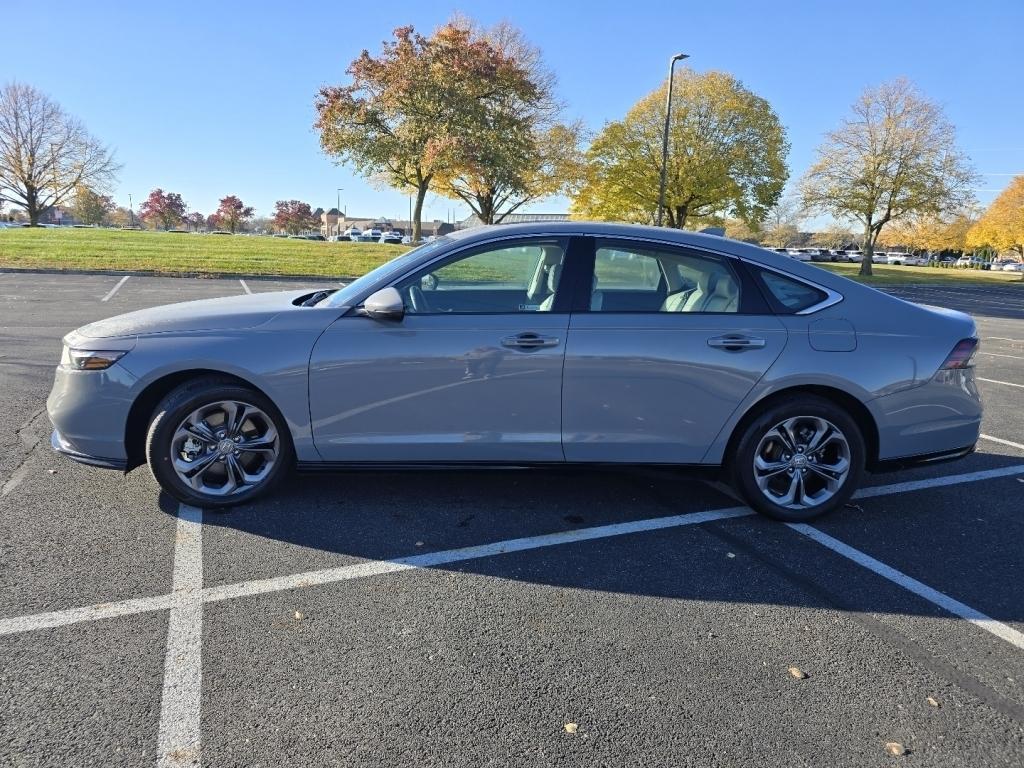used 2025 Honda Accord Hybrid car, priced at $30,300