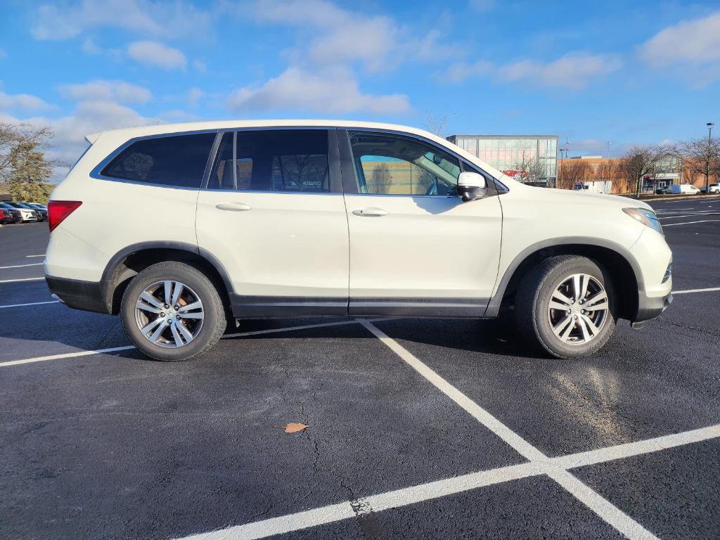 used 2017 Honda Pilot car, priced at $18,647