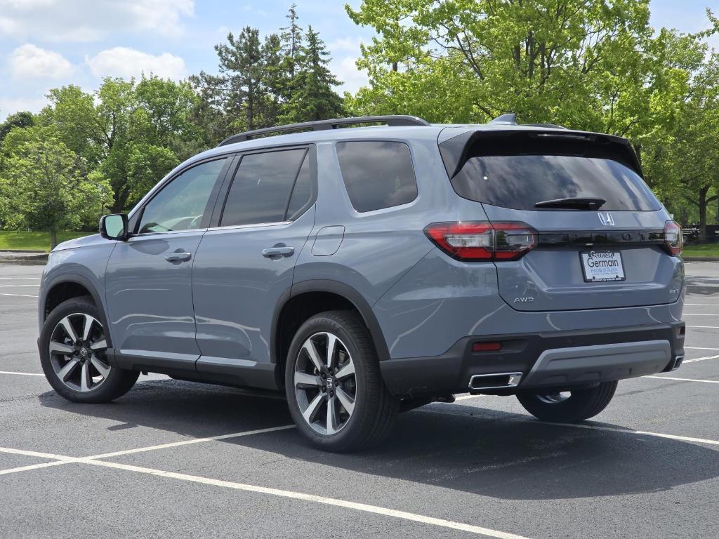 new 2025 Honda Pilot car, priced at $54,985