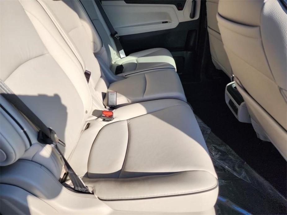 new 2025 Honda Odyssey car, priced at $49,055