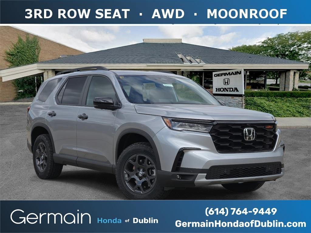 new 2025 Honda Pilot car, priced at $50,395
