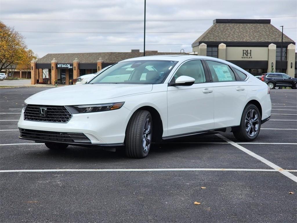 new 2025 Honda Accord Hybrid car, priced at $35,990